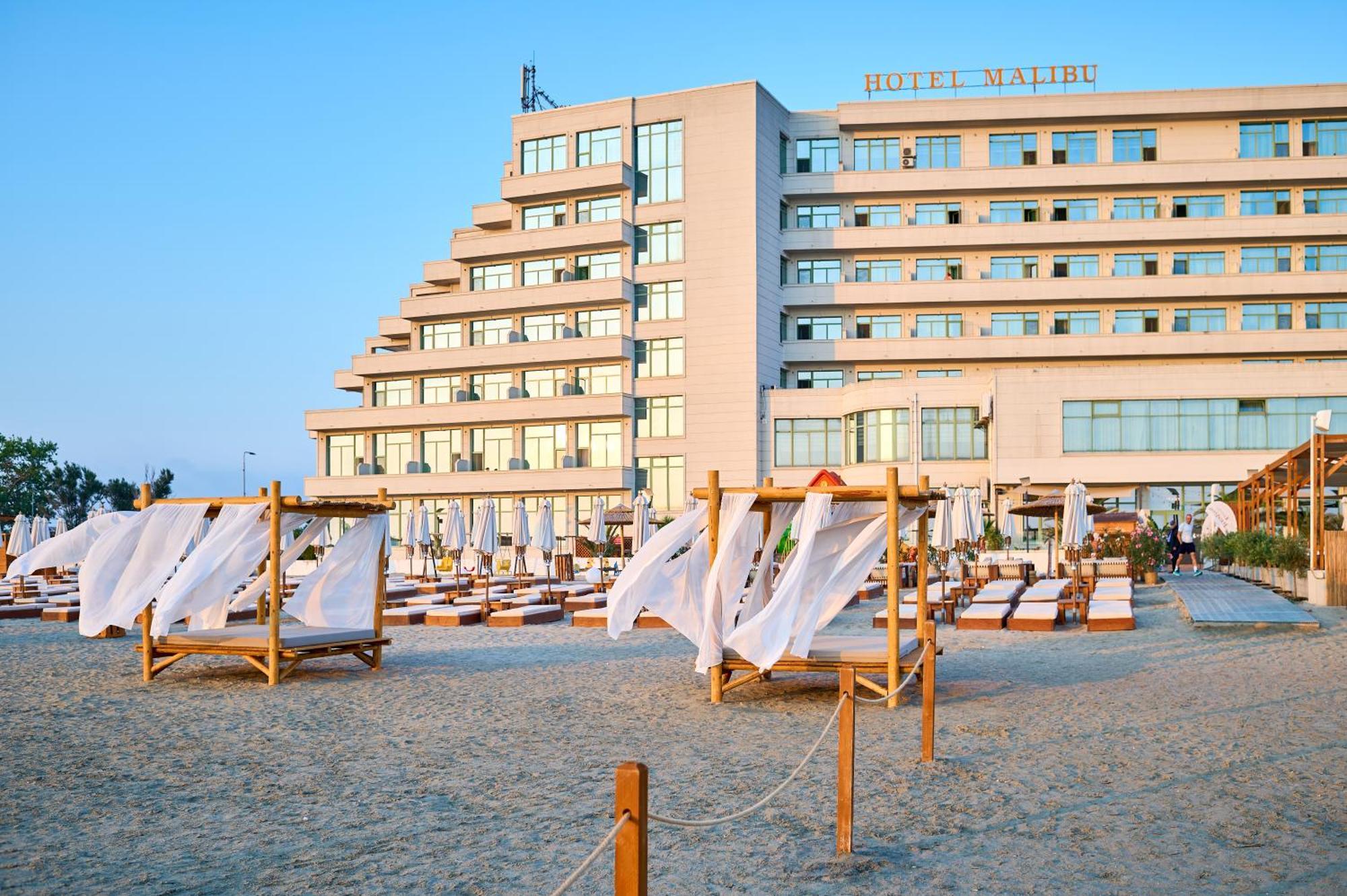 Hotel Malibu Mamaia Kültér fotó