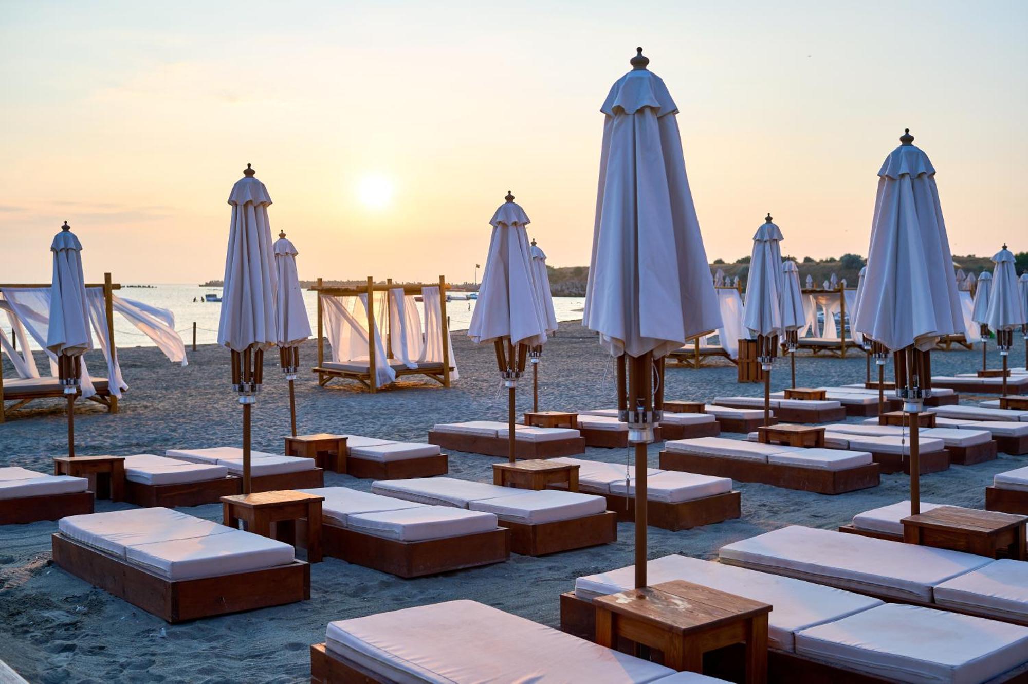 Hotel Malibu Mamaia Kültér fotó