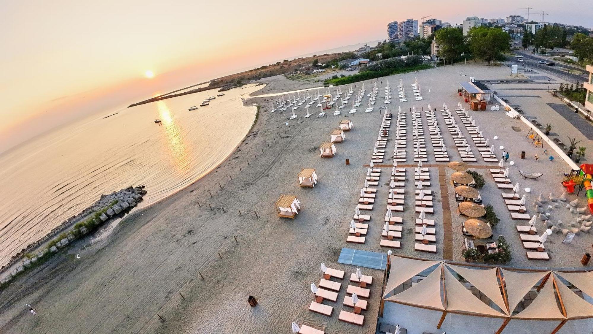 Hotel Malibu Mamaia Kültér fotó